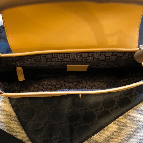Authentic Gucci small shoulder bag - Picture 3 of 8